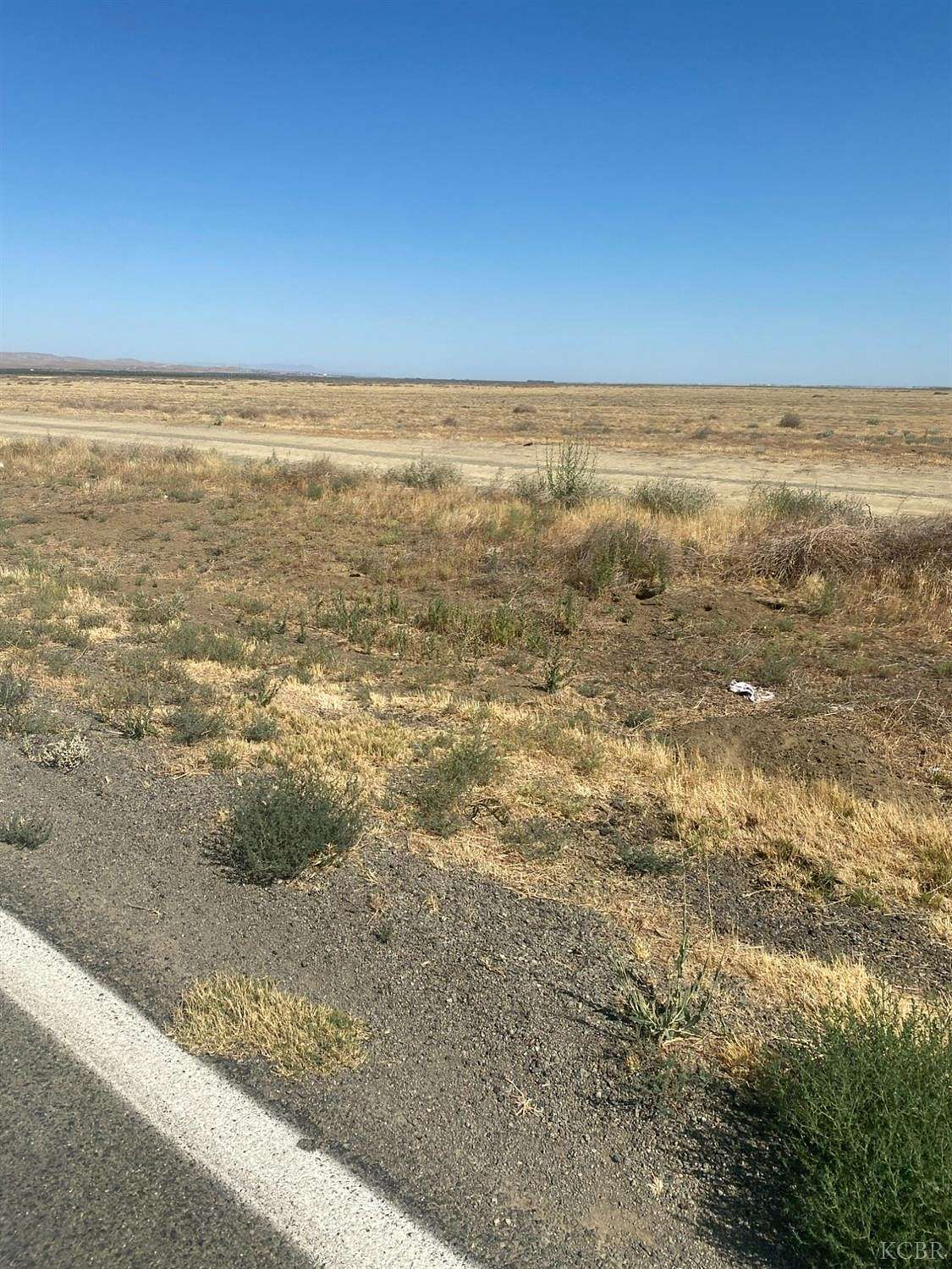 2 Acres of Land for Sale in Kettleman City, California