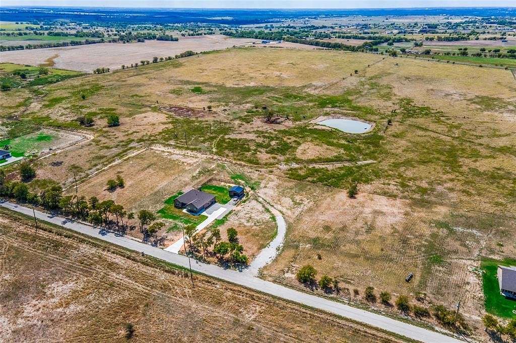 1.2 Acres of Residential Land for Sale in Decatur, Texas
