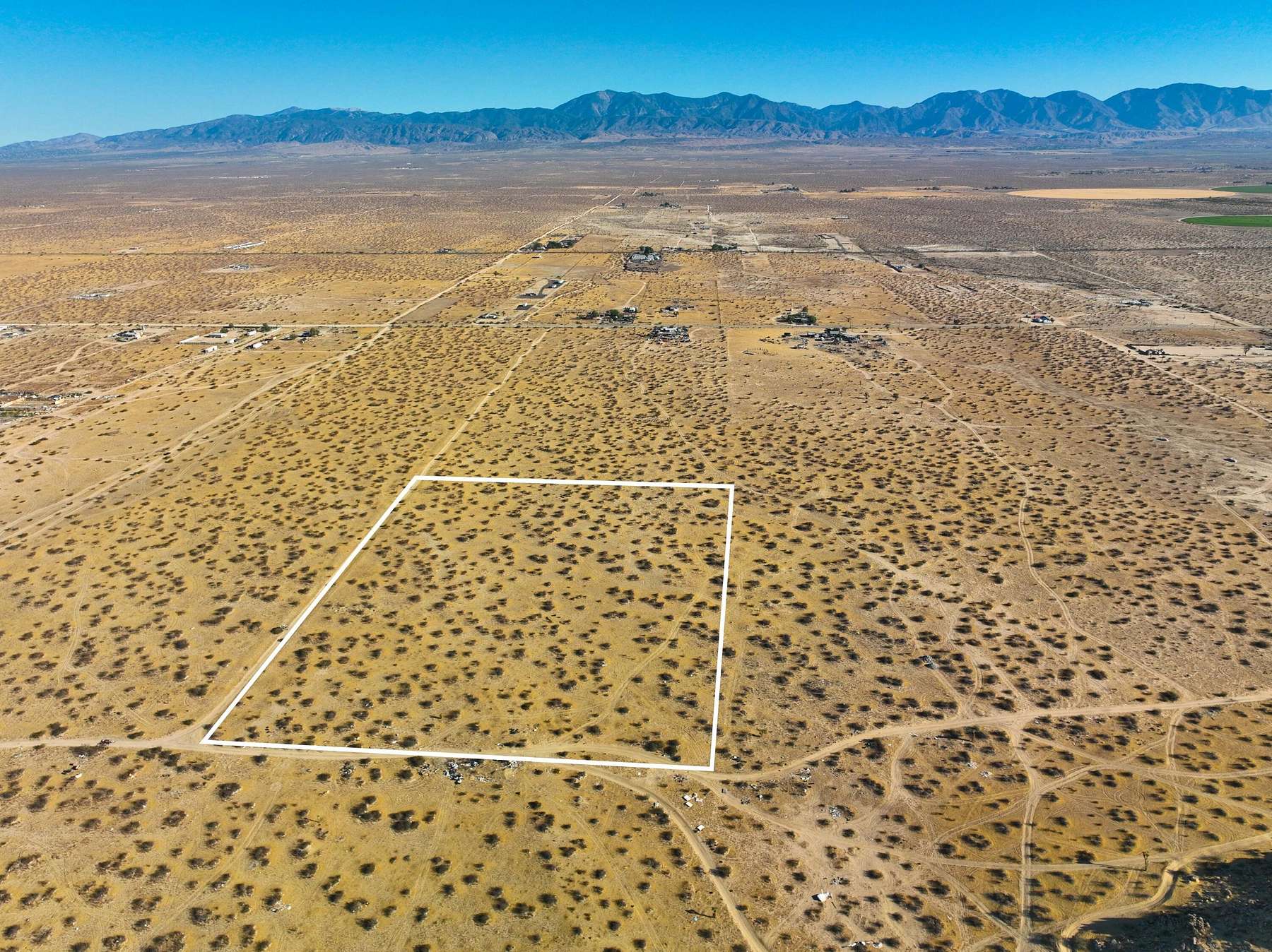 10.2 Acres of Land for Sale in Palmdale, California