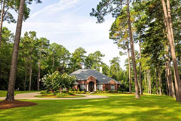 4.6 Acres of Residential Land with Home for Sale in Thomasville, Georgia
