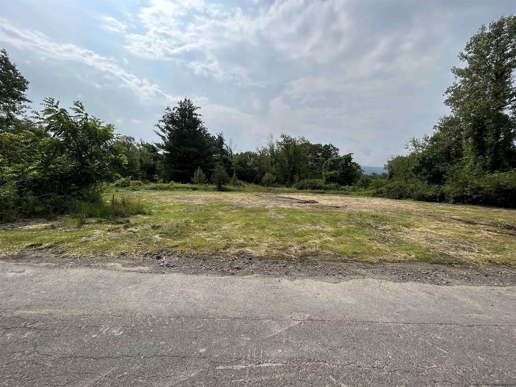 1 Acre of Residential Land for Sale in Wawarsing, New York