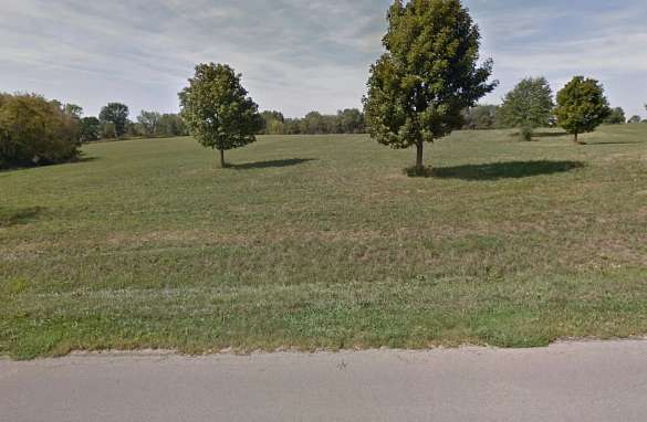 4.6 Acres of Residential Land for Sale in Lanark, Illinois