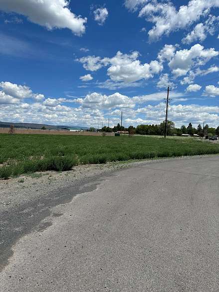 1.1 Acres of Commercial Land for Sale in Merrill, Oregon