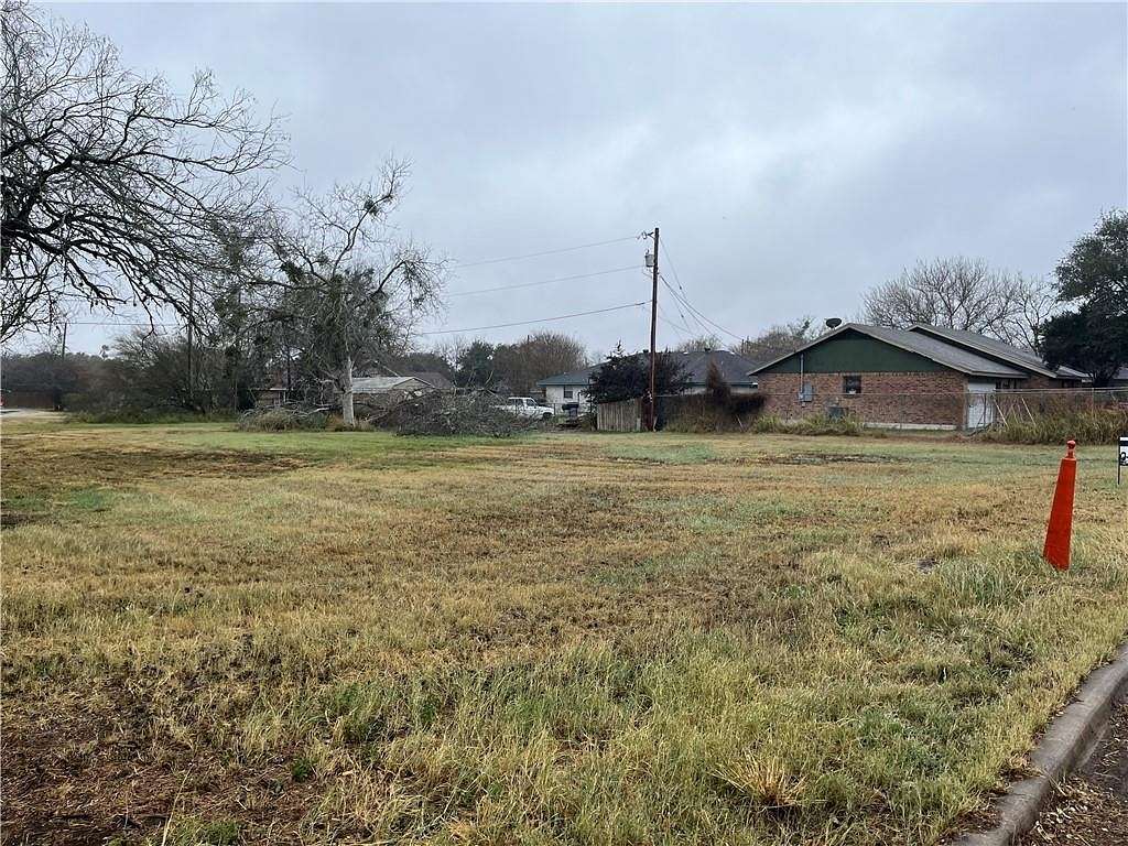 0.26 Acres of Land for Sale in Beeville, Texas