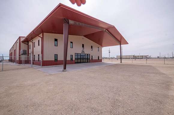 4 Acres of Improved Commercial Land for Sale in Odessa, Texas