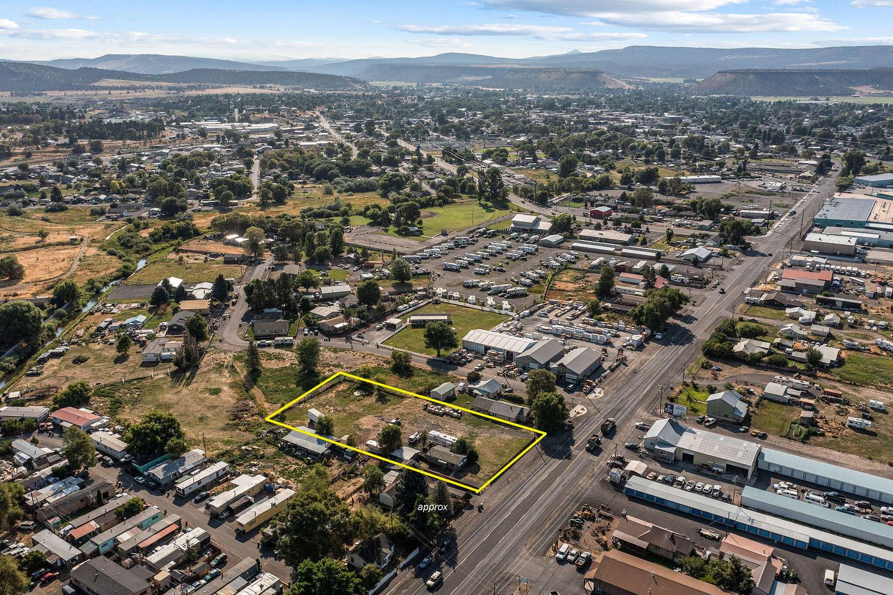1 Acre of Commercial Land for Sale in Prineville, Oregon