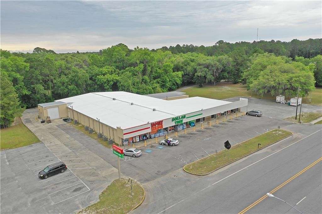 3.9 Acres of Improved Commercial Land for Sale in Darien, Georgia