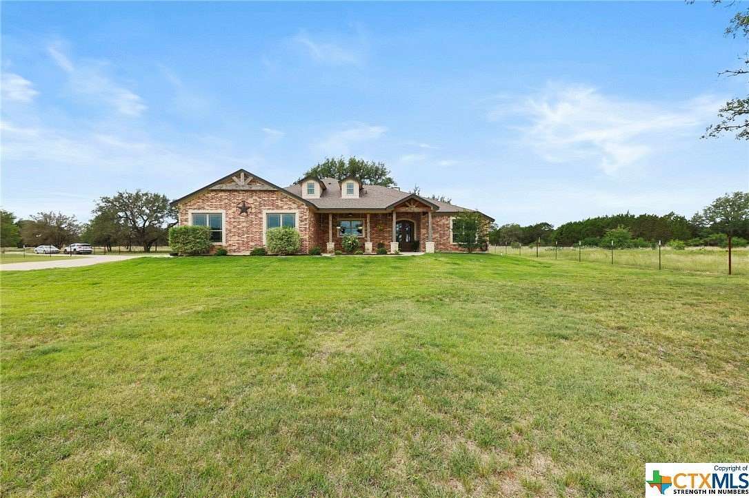 10.358 Acres of Land with Home for Sale in Temple, Texas