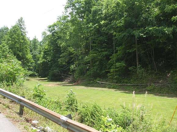 33 Acres of Recreational Land for Sale in Salyersville, Kentucky