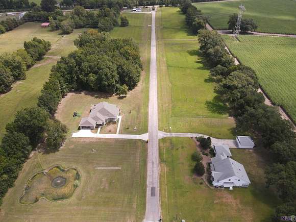 0.98 Acres of Residential Land for Sale in Grosse Tete, Louisiana