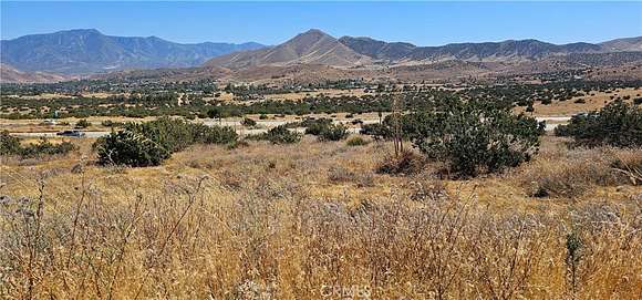 5.265 Acres of Land for Sale in Acton, California