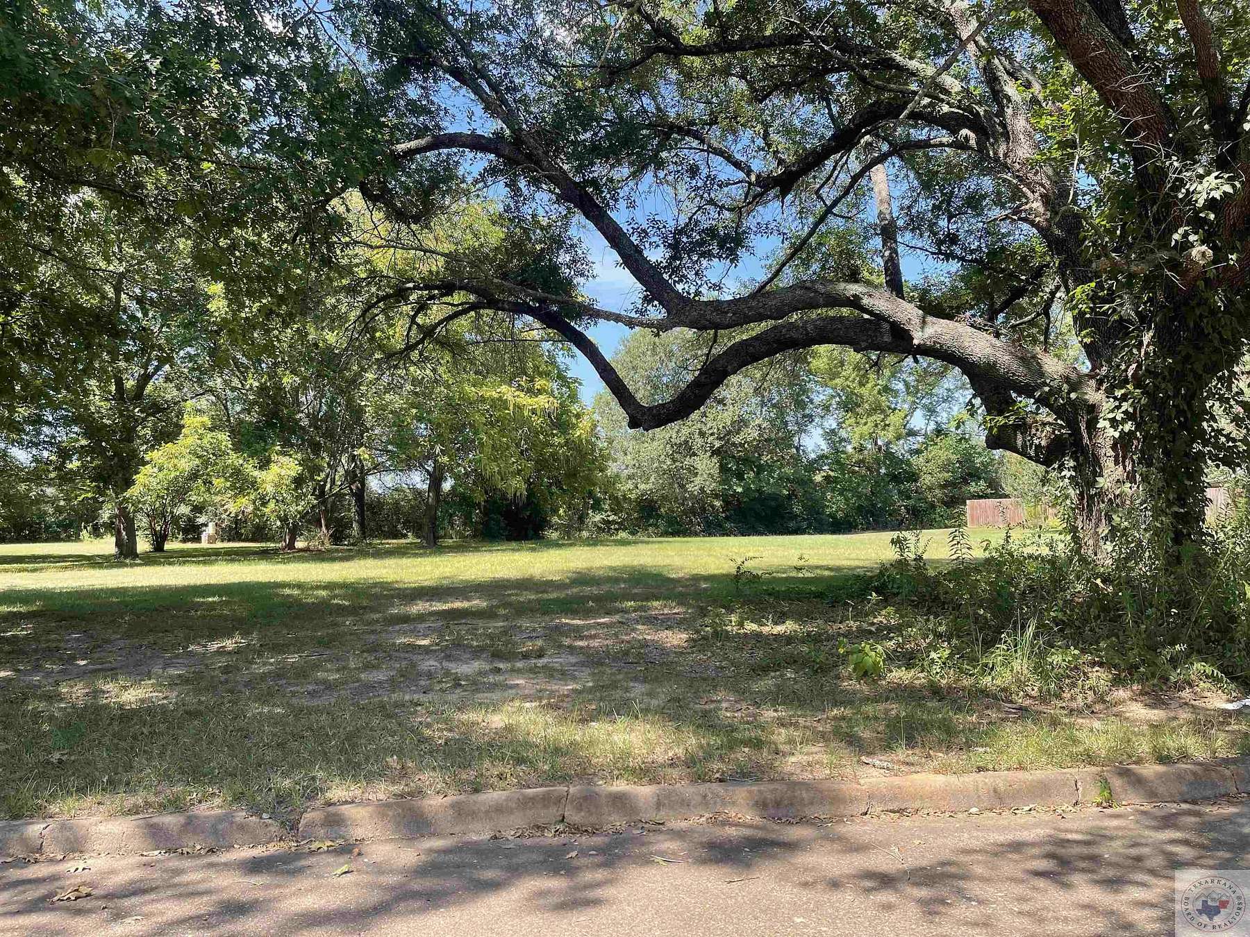 1 Acre of Residential Land for Sale in Atlanta, Texas