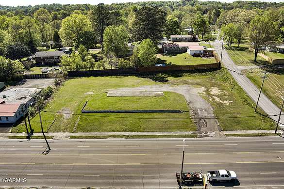 1 Acre of Commercial Land for Sale in Etowah, Tennessee