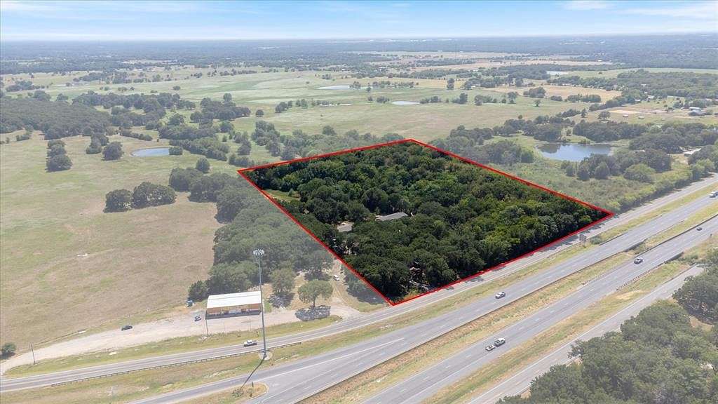 10 Acres of Land for Sale in Greenville, Texas