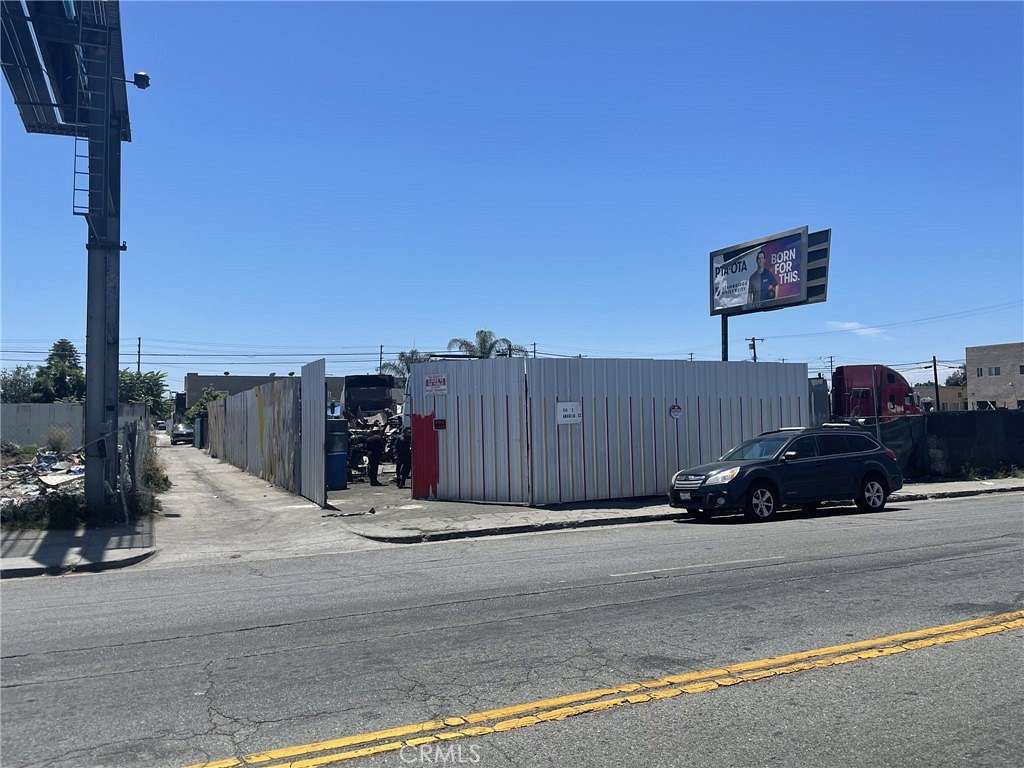 0.11 Acres of Land for Sale in Los Angeles, California