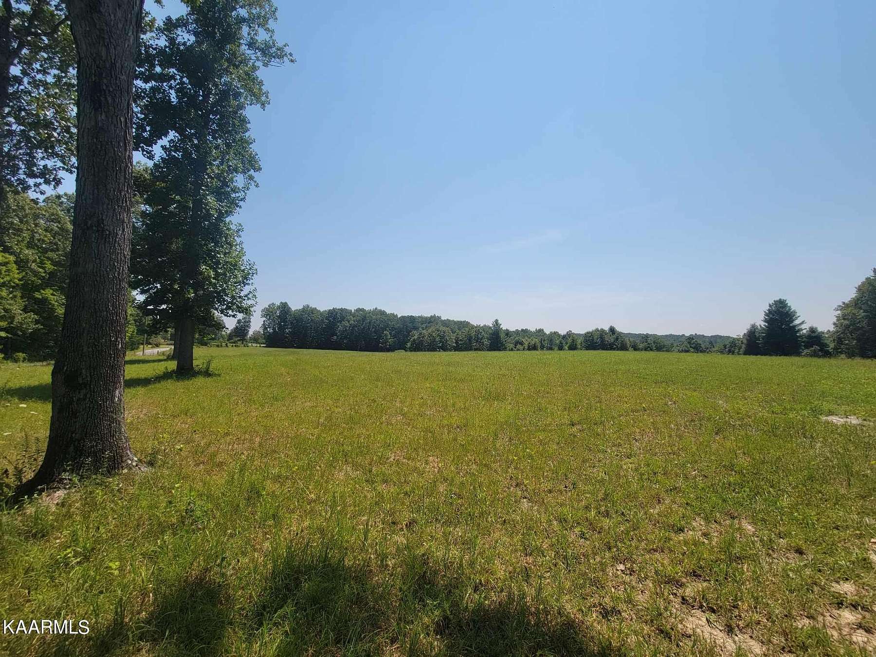 30.4 Acres of Agricultural Land for Sale in Jamestown, Tennessee