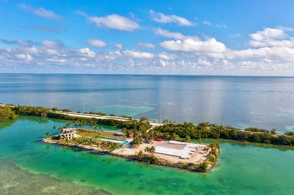 Residential Land for Sale in Craig Key, Florida
