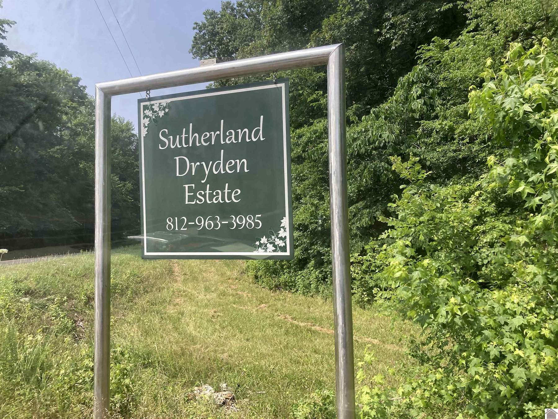 8 Acres of Residential Land for Sale in Eddyville, Kentucky