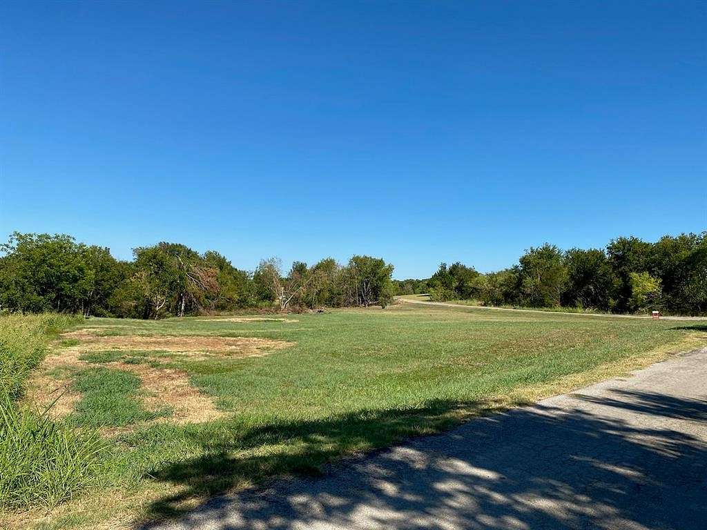 0.599 Acres of Land for Sale in Corsicana, Texas
