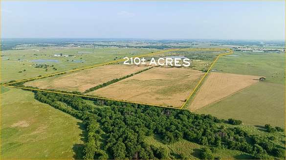 210 Acres of Mixed-Use Land for Sale in Gainesville, Texas
