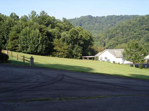 0.66 Acres of Residential Land for Sale in Roan Mountain, Tennessee