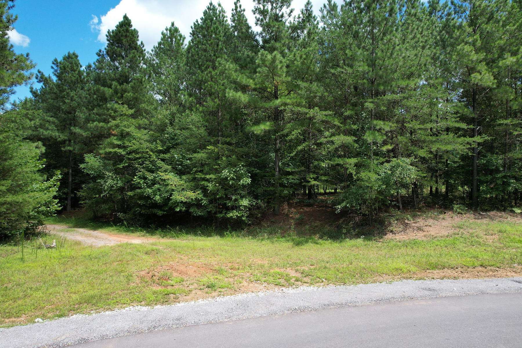 0.74 Acres of Residential Land for Sale in Jasper, Tennessee