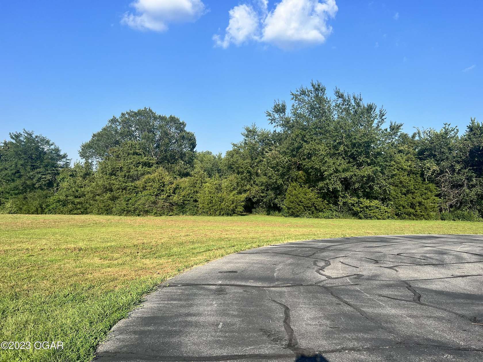 2 Acres of Residential Land for Sale in Carthage, Missouri