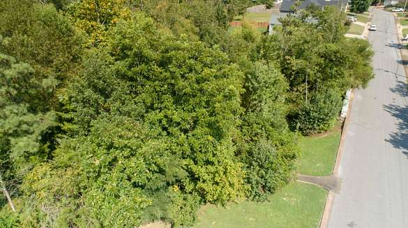 0.77 Acres of Residential Land for Sale in Chattanooga, Tennessee