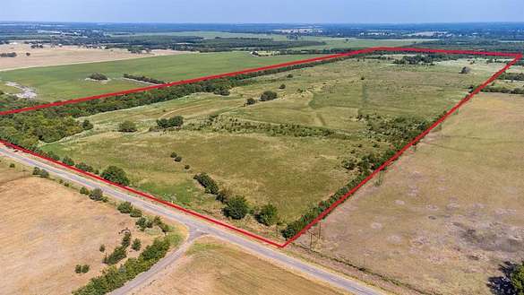 182 Acres of Land for Sale in Lake Creek, Texas