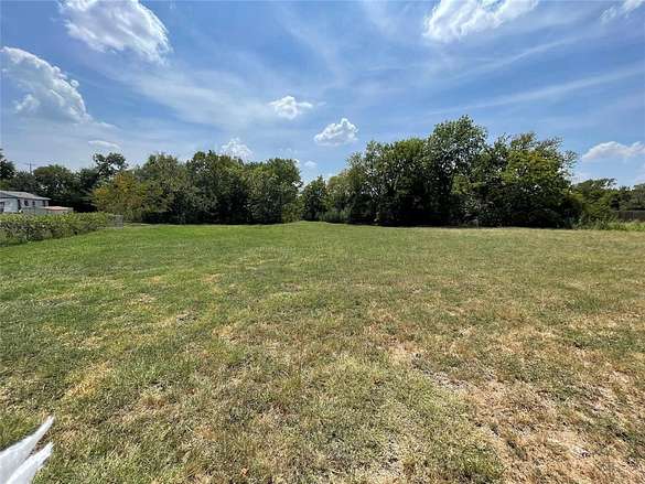 0.652 Acres of Land for Sale in Greenville, Texas