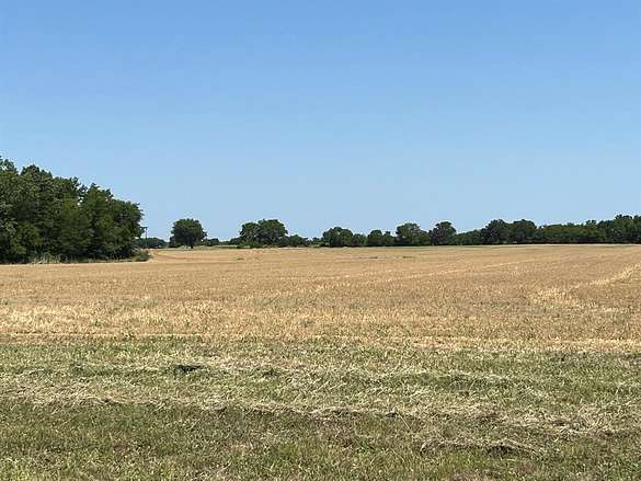 252 Acres of Agricultural Land for Sale in Wolfe City, Texas