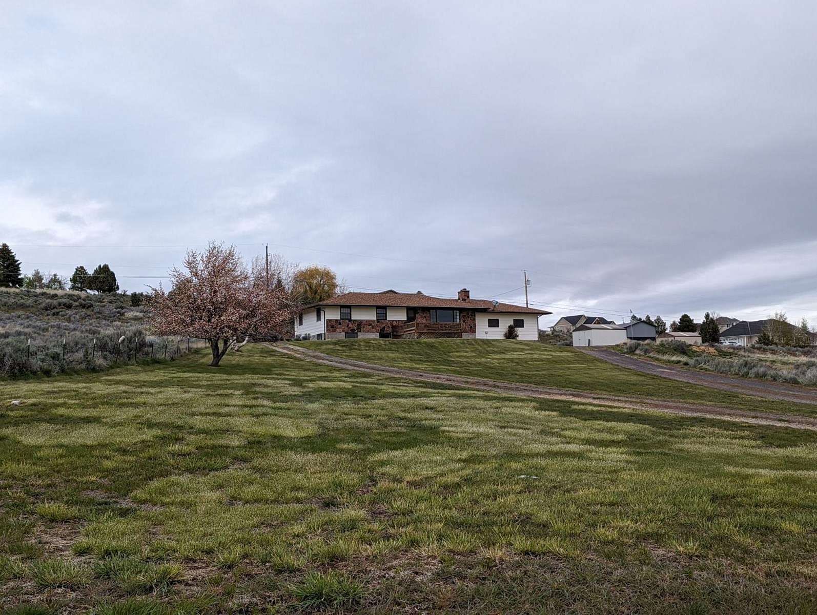 2.5 Acres of Land with Home for Sale in Hines, Oregon