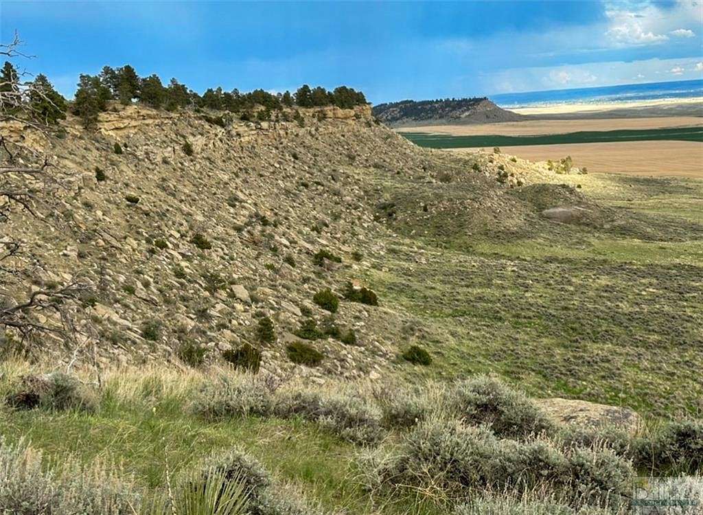 325 Acres of Agricultural Land with Home for Sale in Billings, Montana