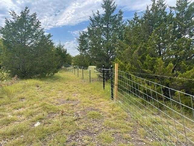 10.5 Acres of Recreational Land for Sale in Commerce, Texas