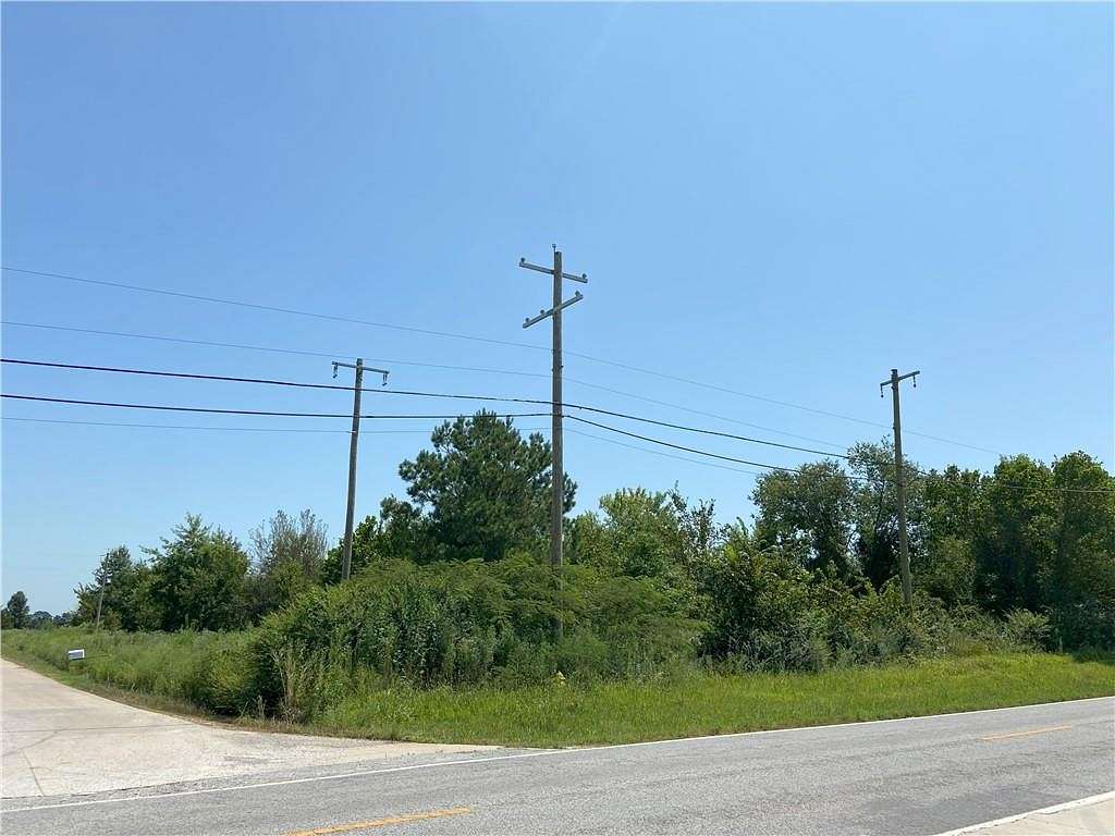 5 Acres of Land for Sale in Siloam Springs, Arkansas