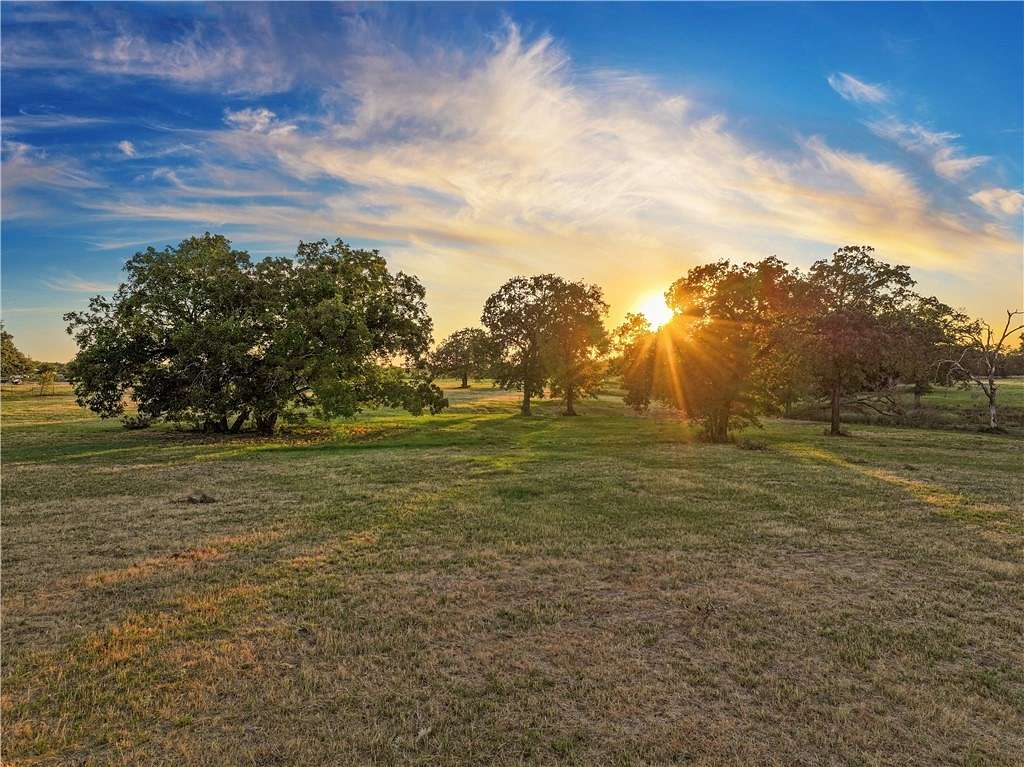 5.014 Acres of Residential Land for Sale in Waco, Texas