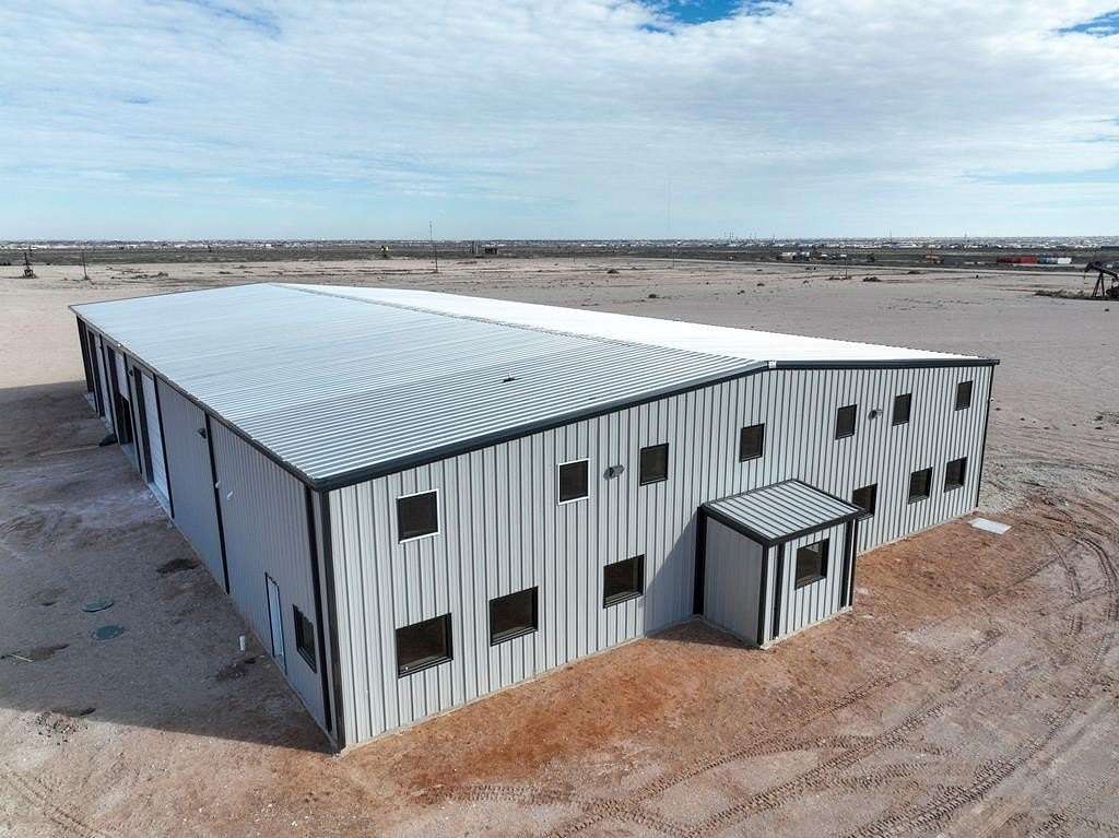 5 Acres of Improved Commercial Land for Sale in Odessa, Texas