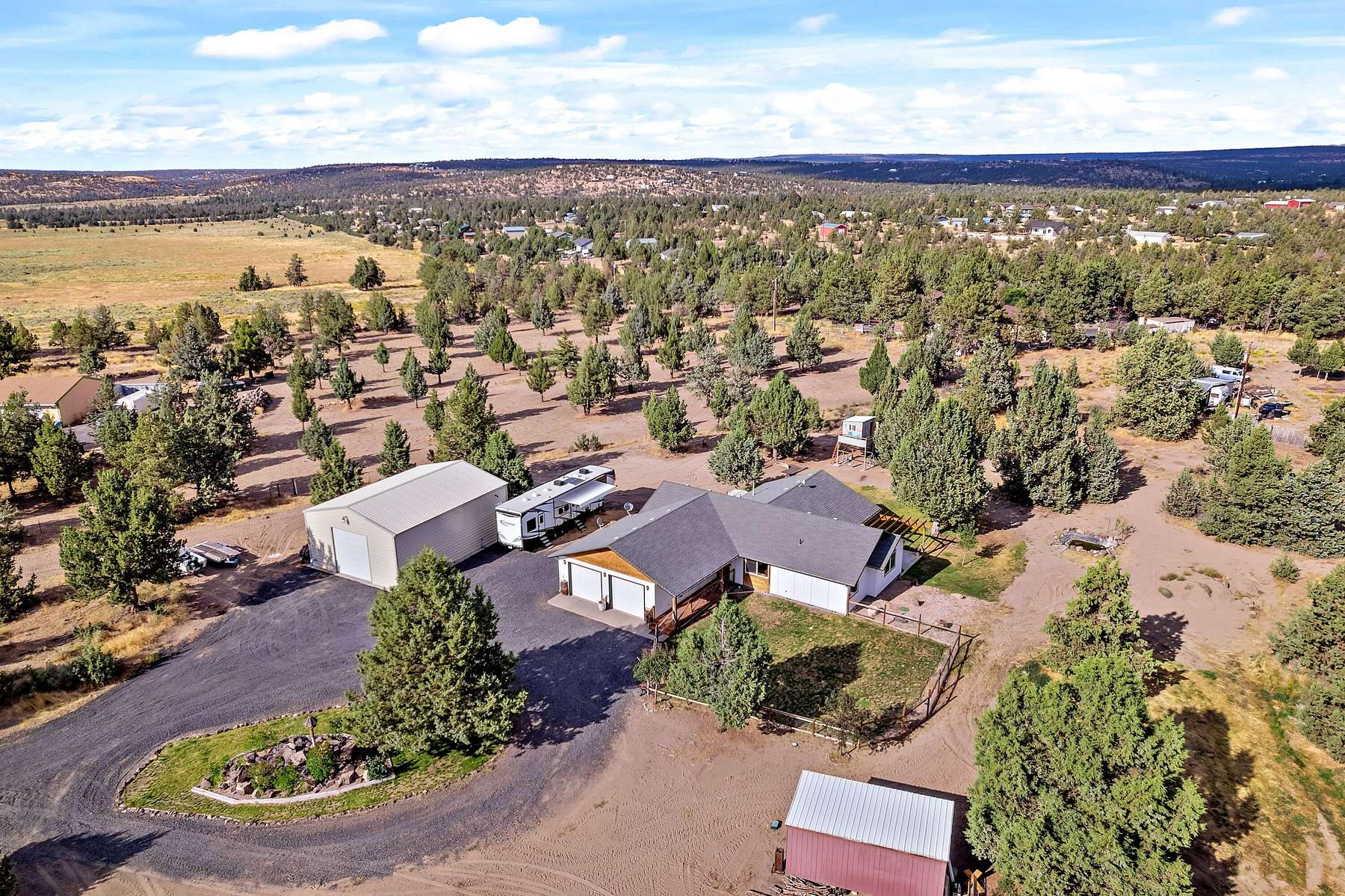 5 Acres of Residential Land with Home for Sale in Prineville, Oregon
