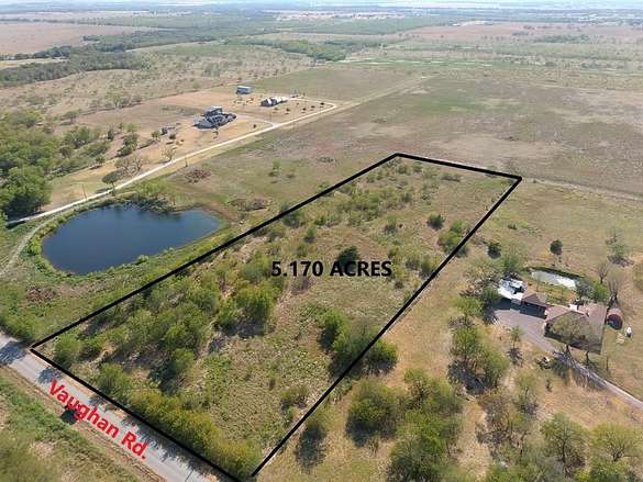 5.2 Acres of Land for Sale in Tioga, Texas