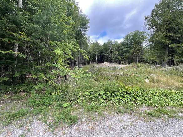 2.8 Acres of Residential Land for Sale in West Gardiner Town, Maine