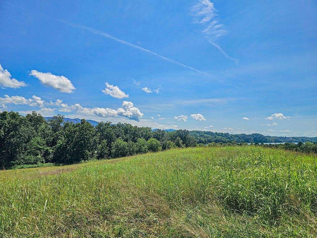 5 Acres of Residential Land for Sale in Dandridge, Tennessee