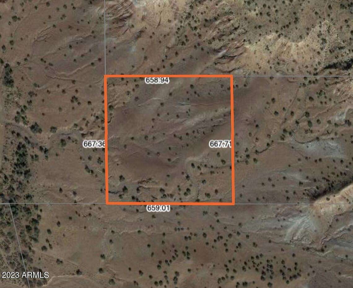 10 Acres of Land for Sale in St. Johns, Arizona