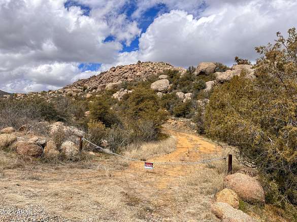17.6 Acres of Land for Sale in Yarnell, Arizona