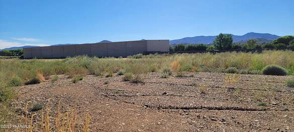 1 Acre of Commercial Land for Sale in Dewey-Humboldt, Arizona