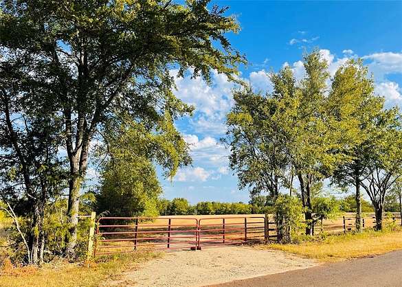 22.1 Acres of Recreational Land for Sale in Lindale, Texas