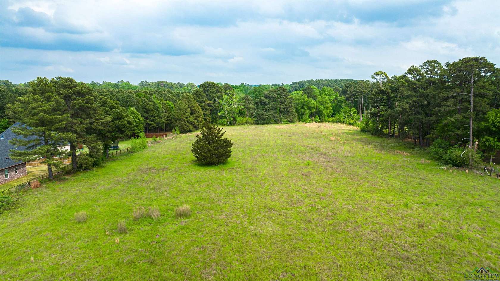 16.5 Acres of Land for Sale in Longview, Texas