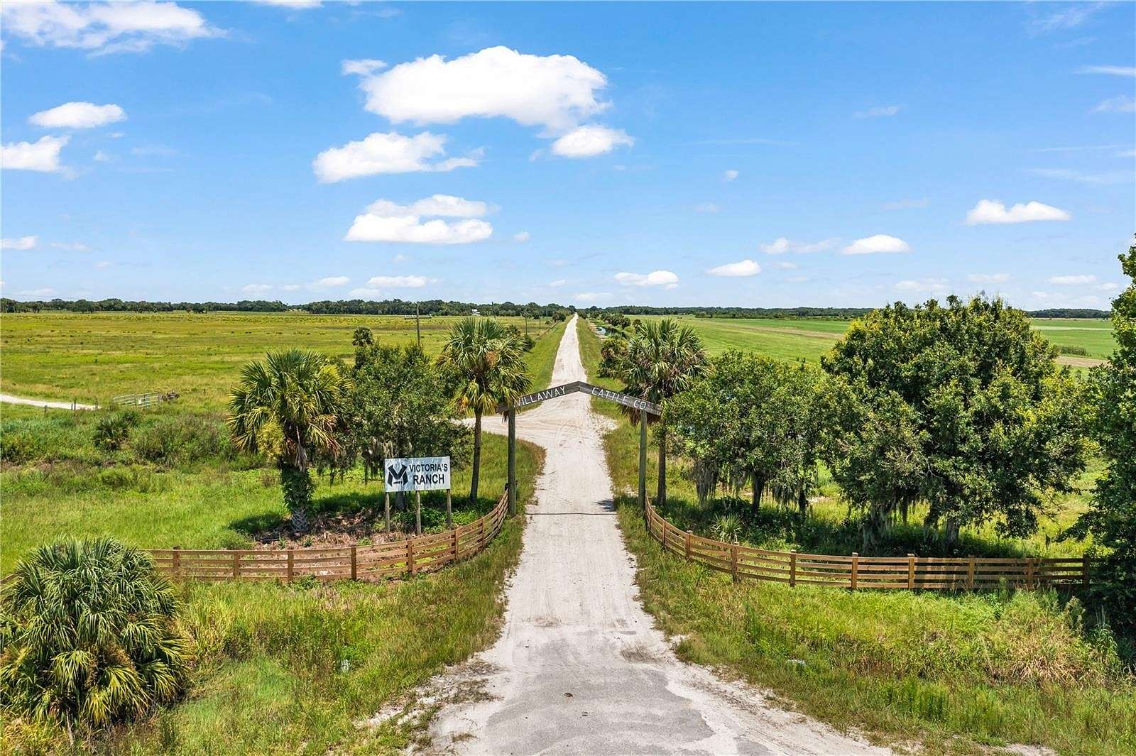 2,368 Acres of Land with Home for Sale in Okeechobee, Florida