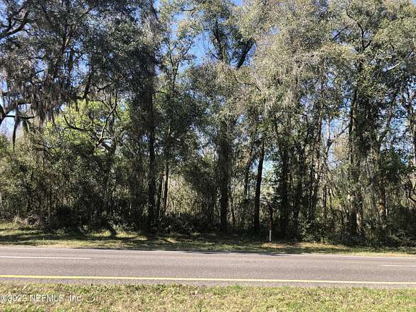 7.8 Acres of Land for Sale in San Mateo, Florida