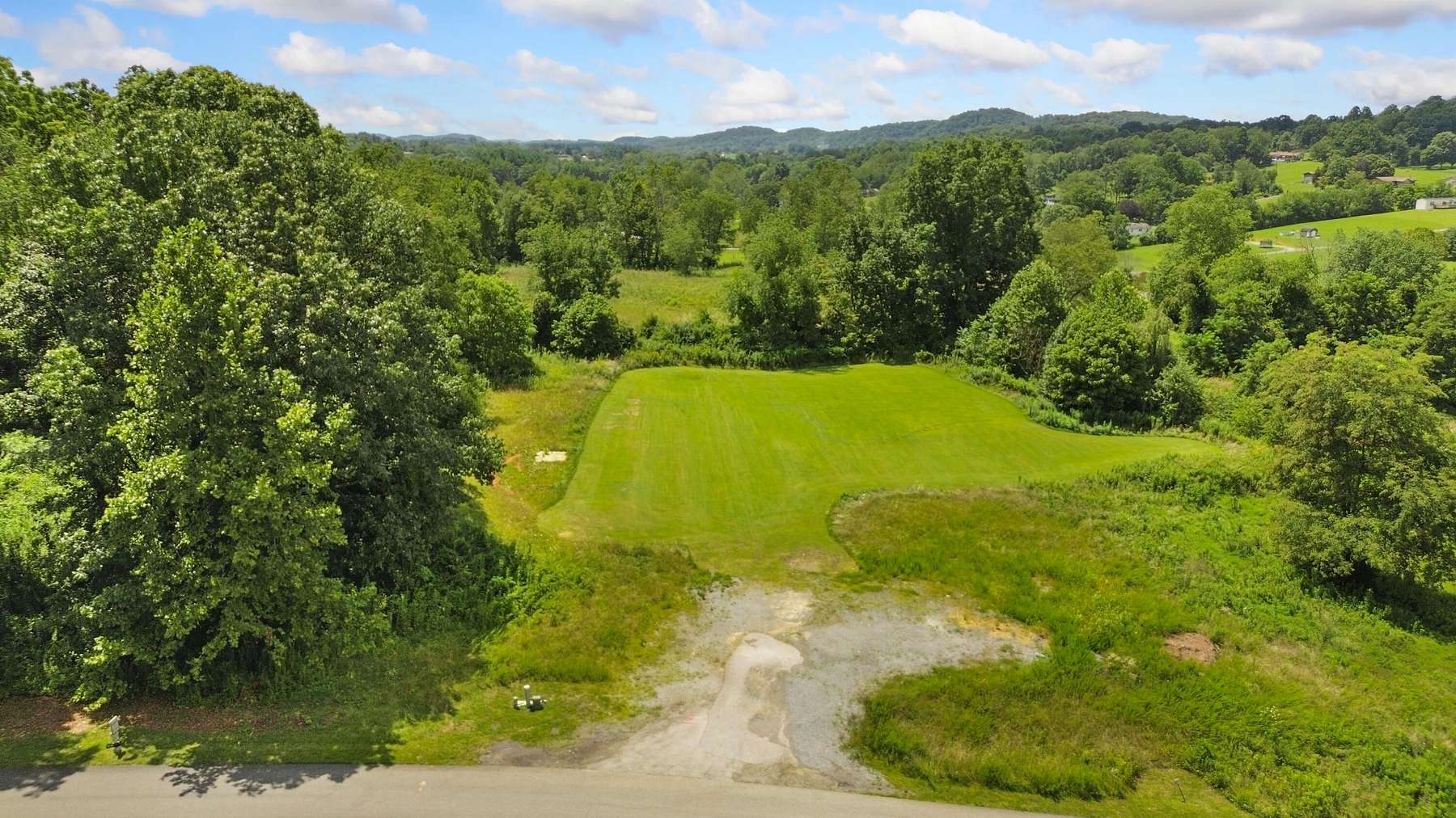0.96 Acres of Residential Land for Sale in Bristol, Virginia