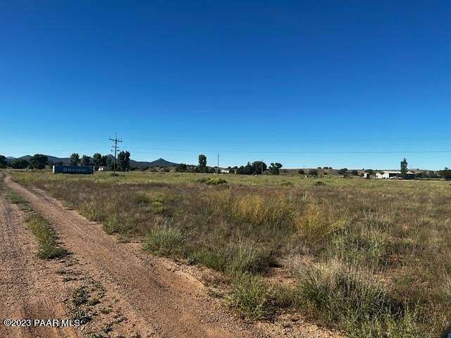 7.1 Acres of Land for Sale in Paulden, Arizona